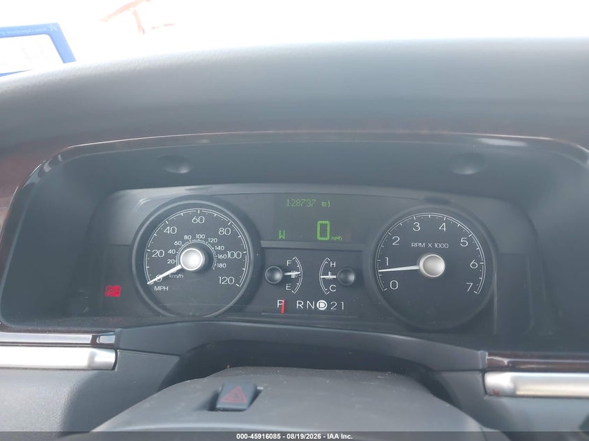 2006 LINCOLN TOWN CAR auction photo 7