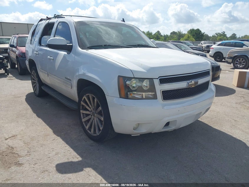2011 CHEVROLET TAHOE auction photo 1