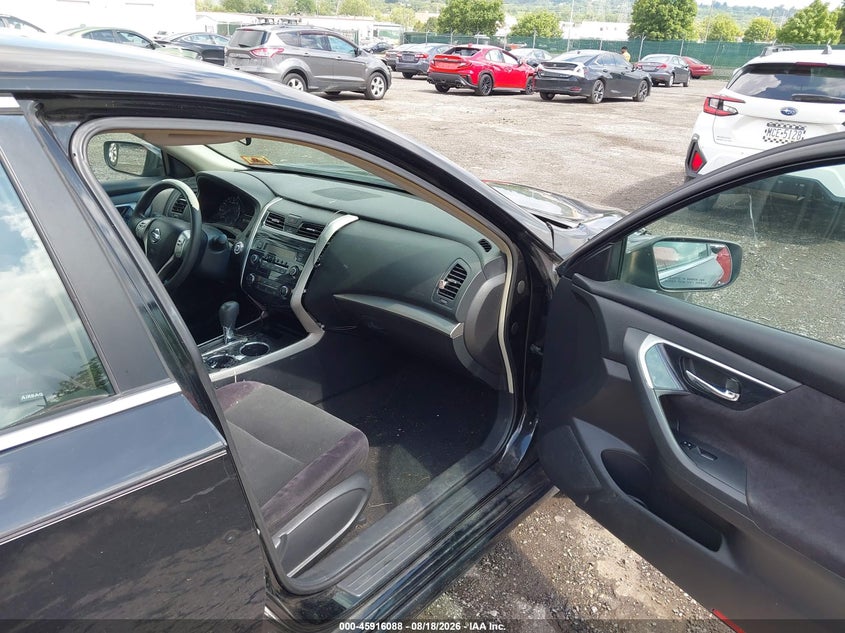 2013 NISSAN ALTIMA auction photo 5