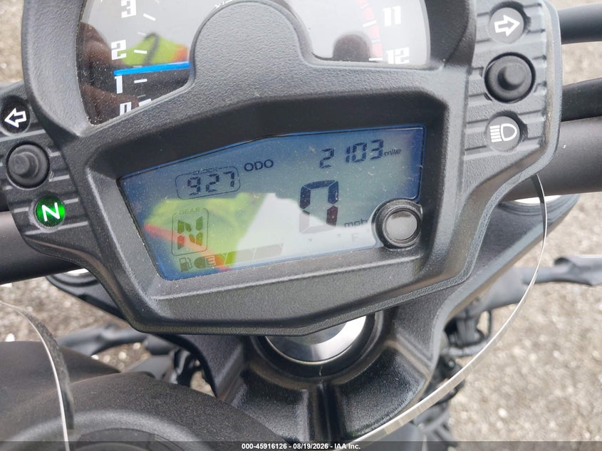 2025 KAWASAKI EN MOTO 2