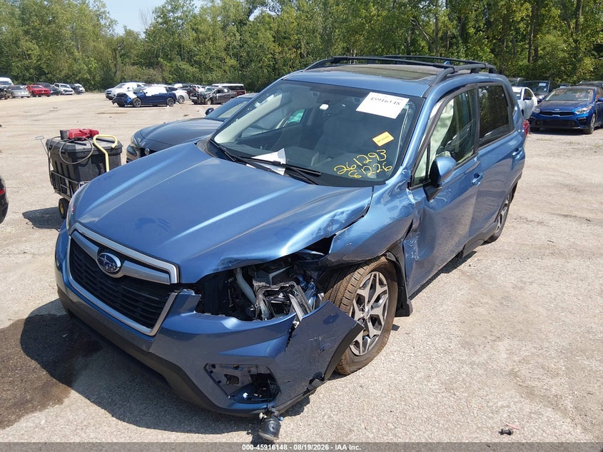 2021 Subaru Forester, Left Side, IAAI, VIN JF2SKAFCXMH551006 — photo 2