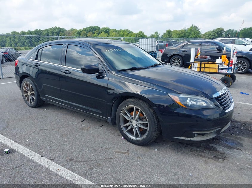 2014 CHRYSLER 200 auction photo 1