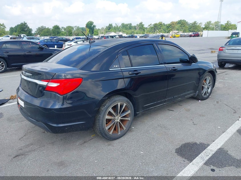 2014 CHRYSLER 200 auction photo 4