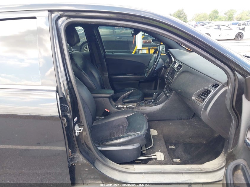 2014 CHRYSLER 200 auction photo 5