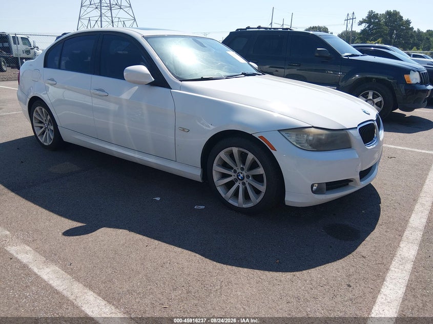 2011 BMW 328I — zdjęcie z aukcji