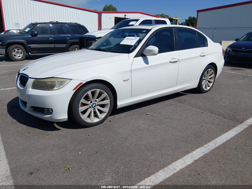 2011 BMW 328I — zdjęcie 2