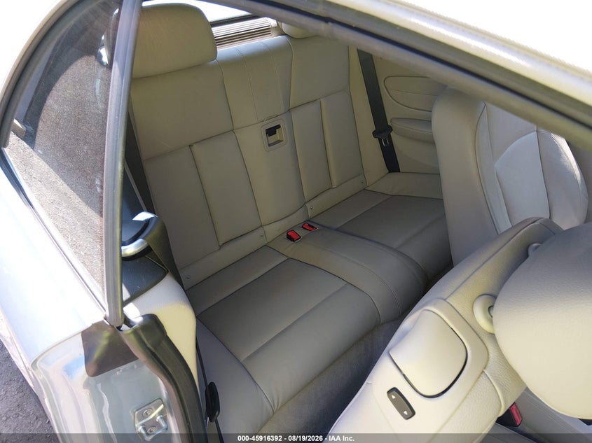 BMW 128I 2011 VIN WBAUL7C5XBVM79801