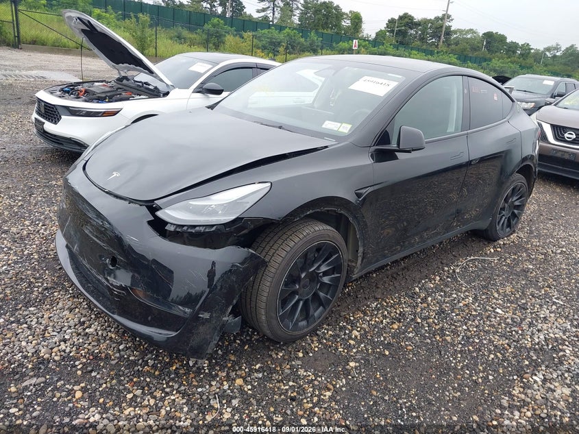 2023 TESLA MODEL Y auction photo 2