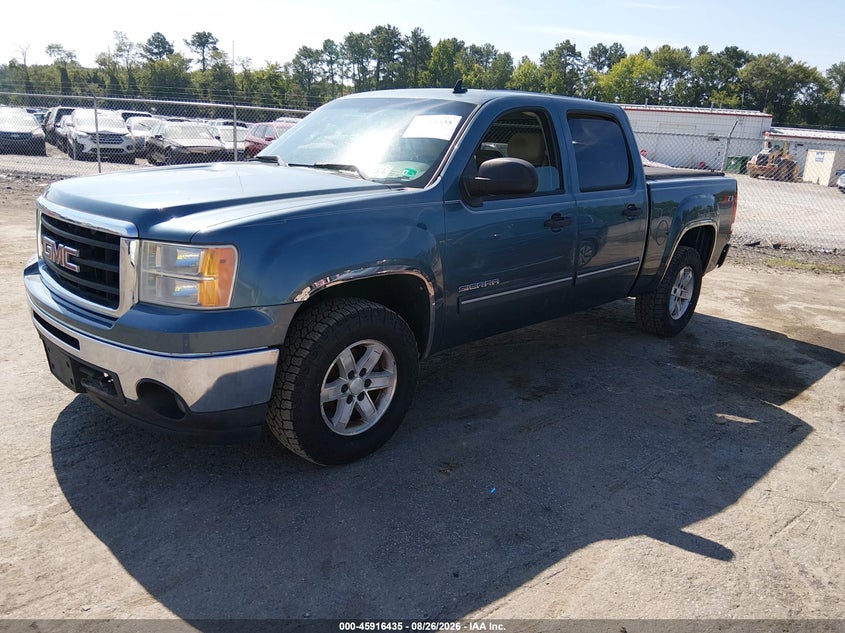 2010 GMC Sierra, Left Side, IAAI, VIN 3GTRCVE08AG106231 — photo 2