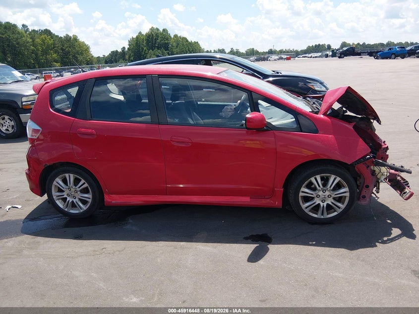 HONDA FIT 2011 VIN JHMGE8G56BC019507