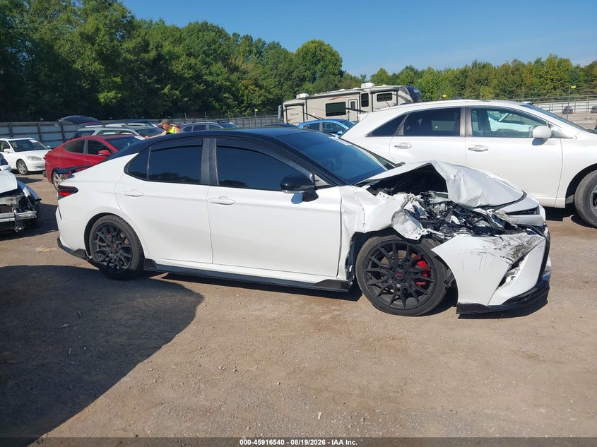 TOYOTA CAMRY - zdjęcie 13