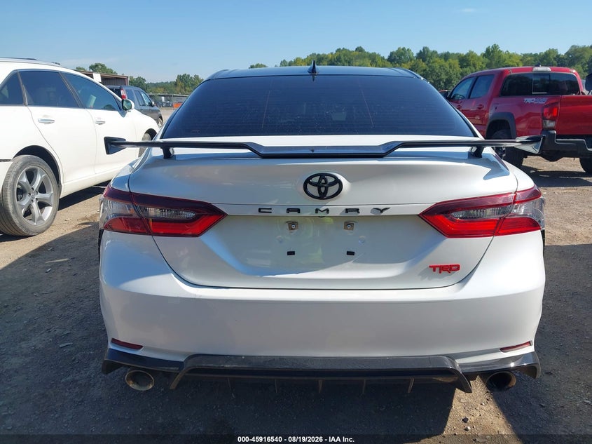 TOYOTA CAMRY - zdjęcie 16
