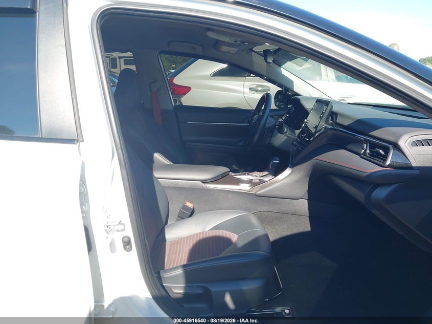 TOYOTA CAMRY - zdjęcie 5