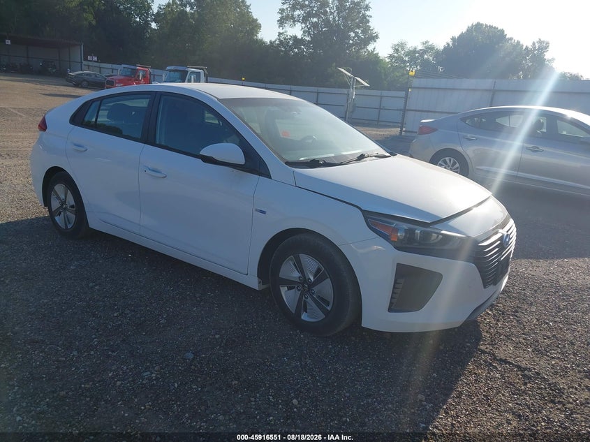 2019 HYUNDAI IONIQ HYBRID auction photo 1