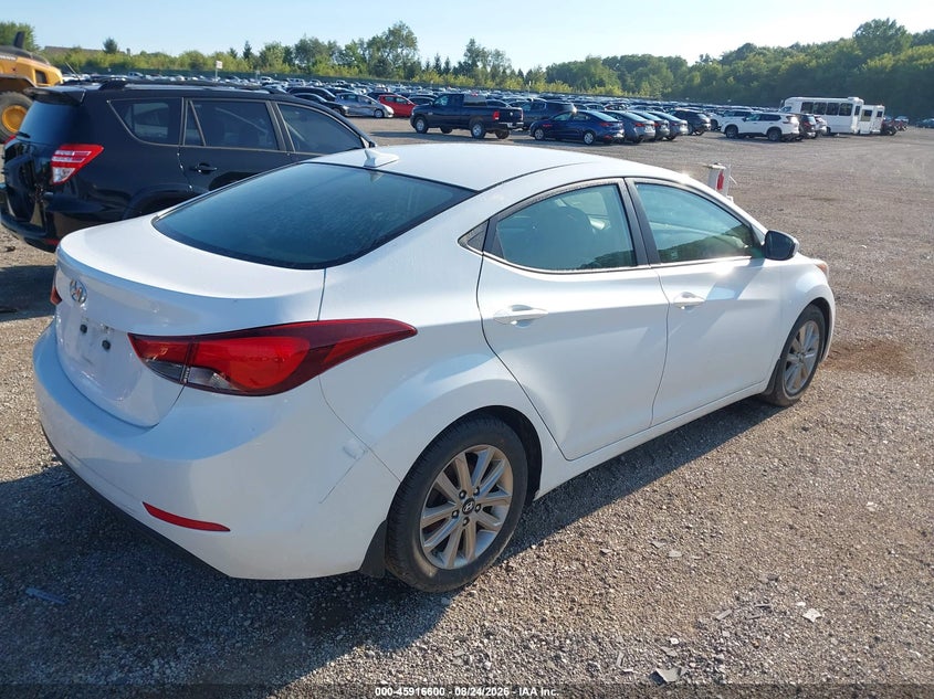 2016 HYUNDAI ELANTRA auction photo 4