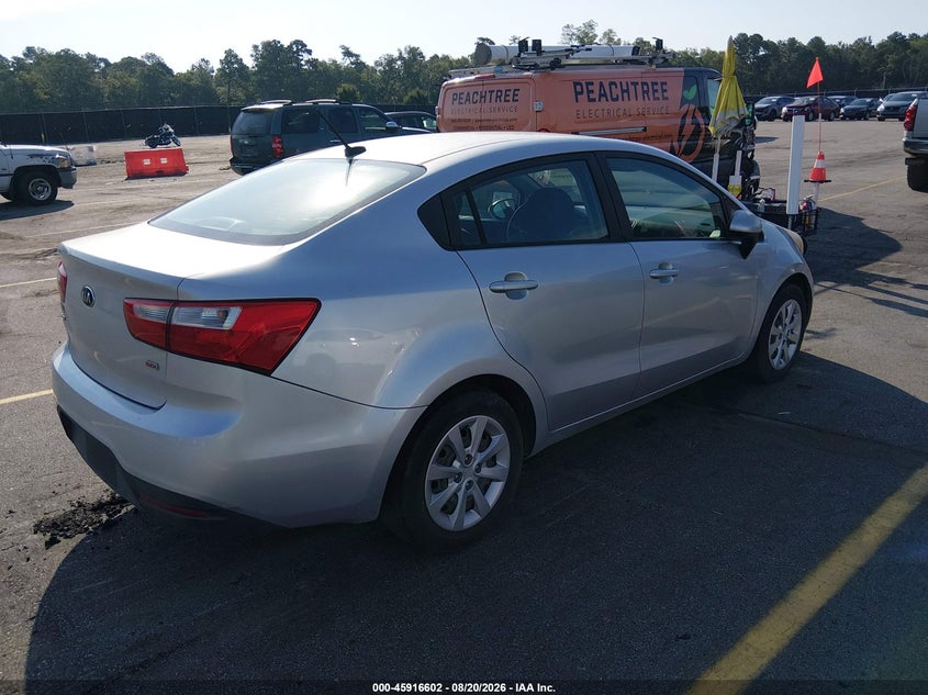 2015 KIA RIO auction photo 4