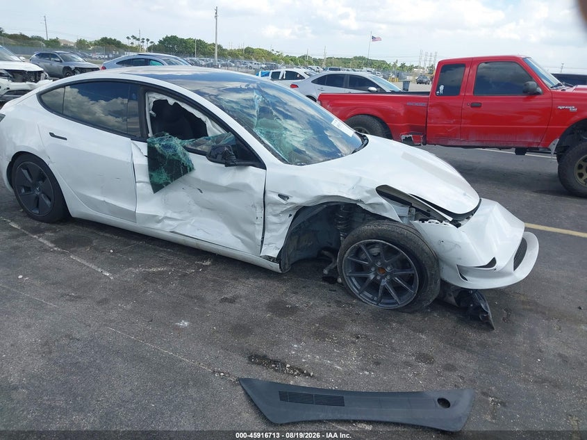 Vin: 5yj3e1ea8mf981885, lot: 46415801, tesla model 3 standard range plus rear-wheel drive 2021 img_1