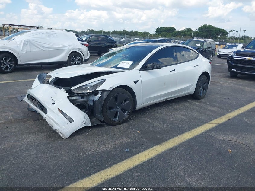 Vin: 5yj3e1ea8mf981885, lot: 46415801, tesla model 3 standard range plus rear-wheel drive 20212