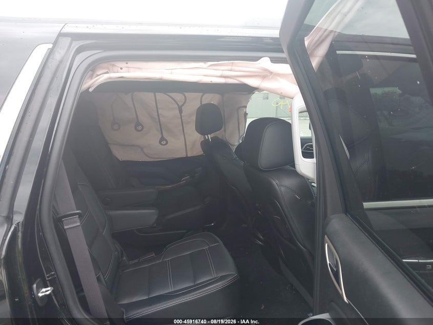 2016 GMC YUKON auction photo 8