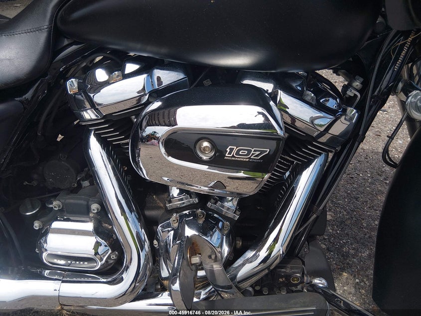 2017 HARLEY-DAVIDSON FLTRXS auction photo 8
