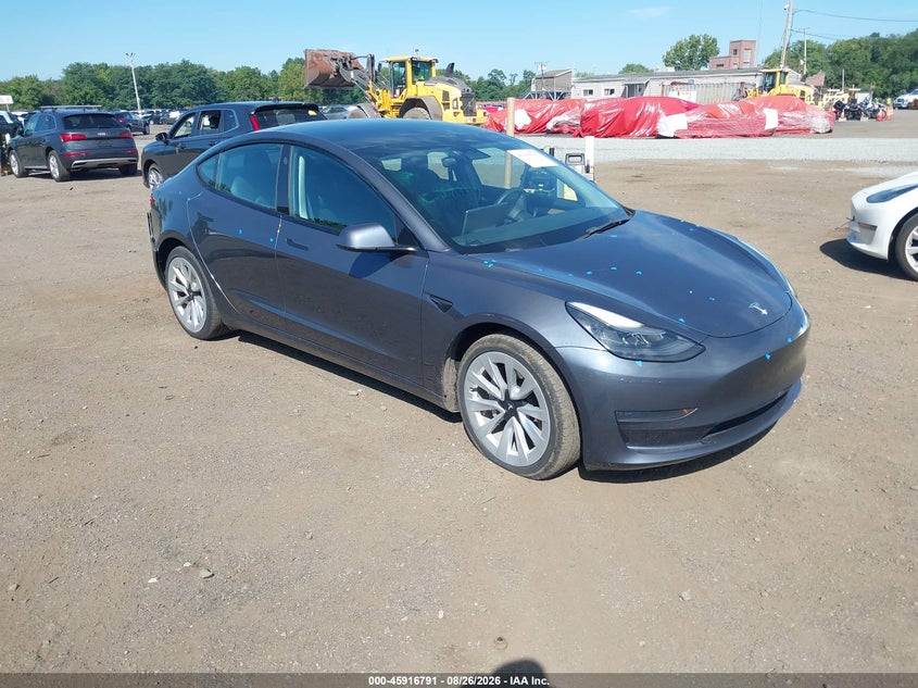 TESLA MODEL 3 - zdjęcie 1
