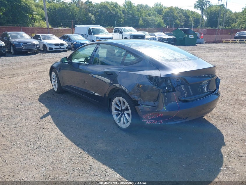 TESLA MODEL 3 - zdjęcie 3
