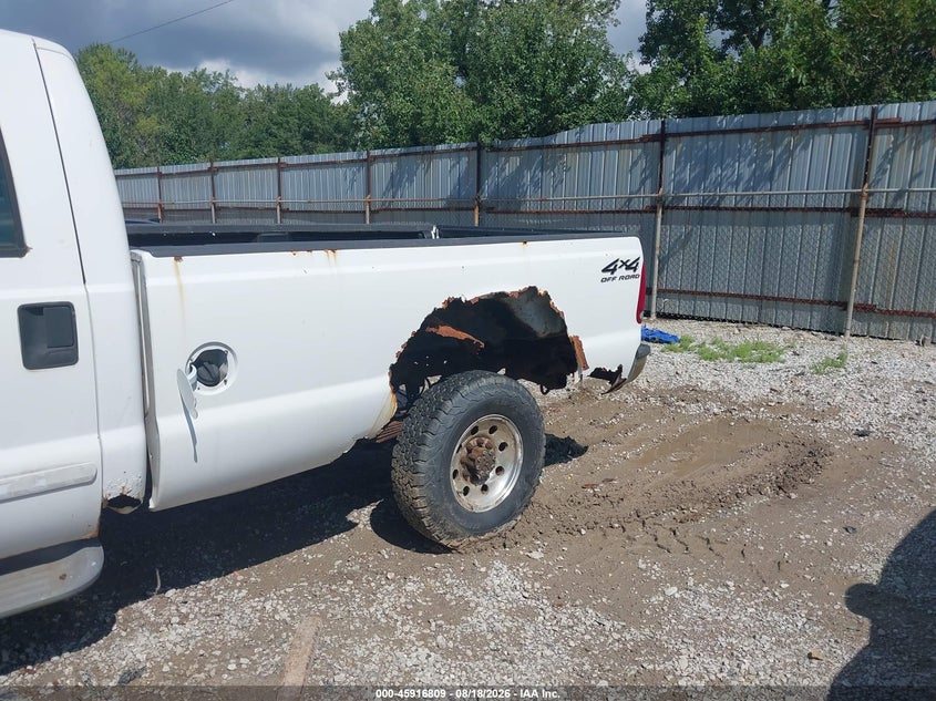 2001 FORD F-250 auction photo 6