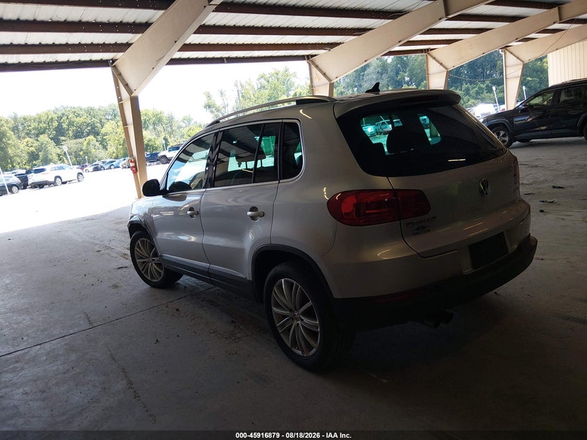 2012 VOLKSWAGEN TIGUAN auction photo 3