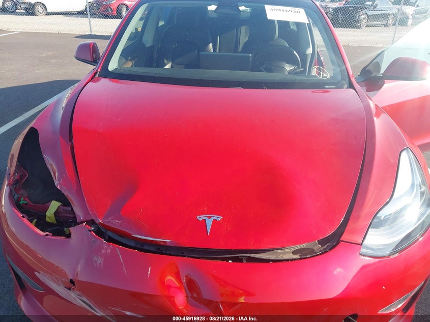 TESLA MODEL 3 - zdjęcie 10