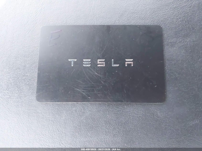 TESLA MODEL 3 - zdjęcie 11