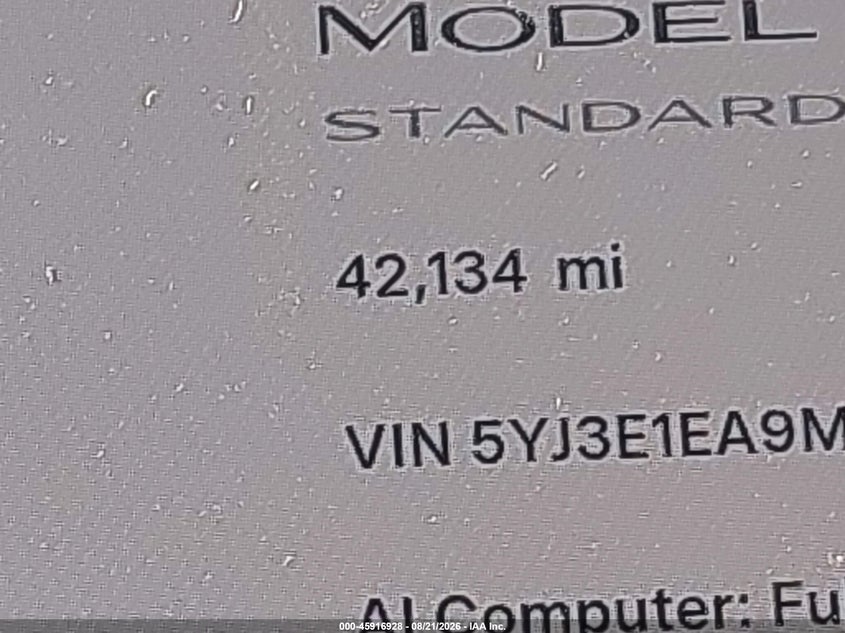 TESLA MODEL 3 - zdjęcie 16
