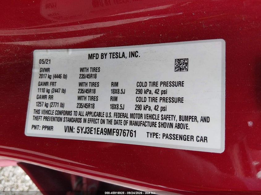 TESLA MODEL 3 - zdjęcie 9