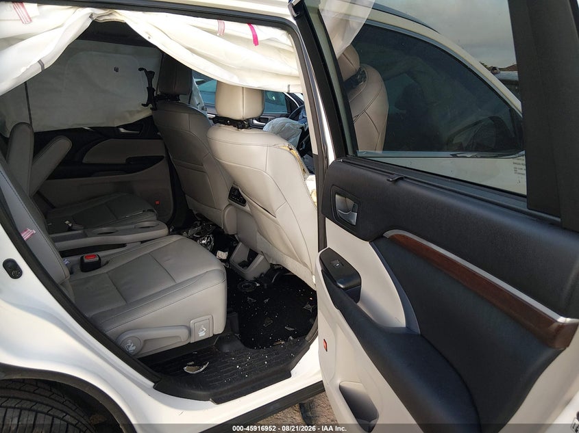 TOYOTA HIGHLANDER - zdjęcie 8