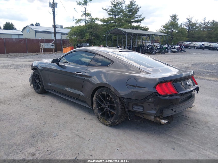 FORD MUSTANG - zdjęcie 3