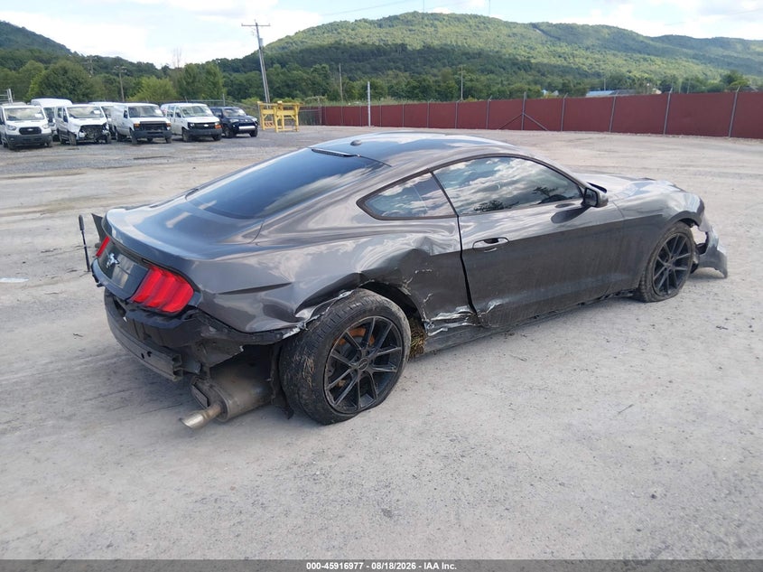 FORD MUSTANG - zdjęcie 4