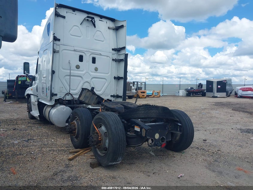 2015 FREIGHTLINER CASCADIA 125 auction photo 3