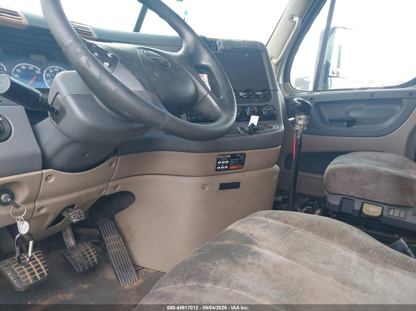 2015 FREIGHTLINER CASCADIA 125 auction photo 7