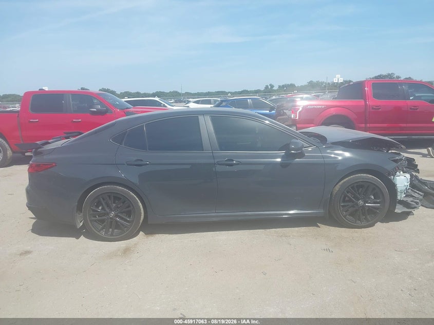 TOYOTA CAMRY - zdjęcie 13