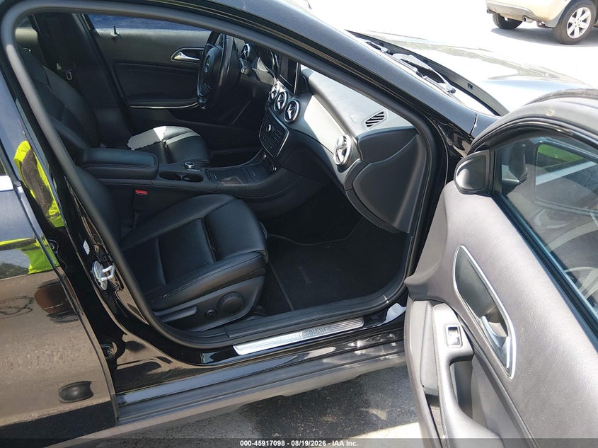 2016 MERCEDES-BENZ GLA 250 auction photo 5