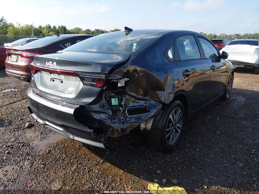 2023 KIA FORTE auction photo 4