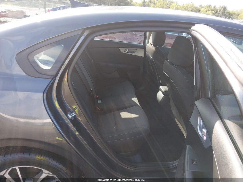2023 KIA FORTE auction photo 8