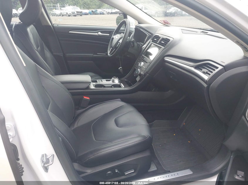 2017 FORD FUSION auction photo 5