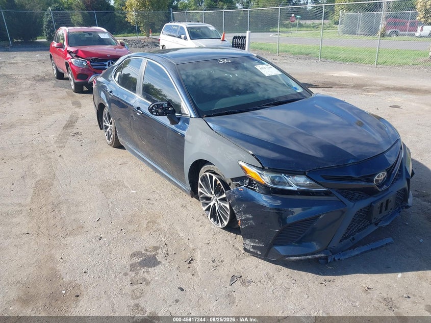 2018 TOYOTA CAMRY auction photo 1