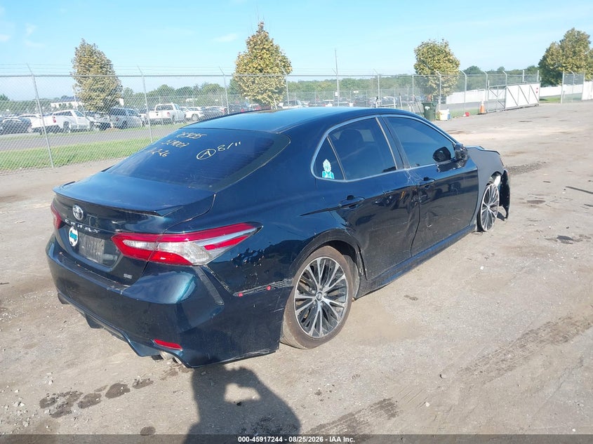 2018 TOYOTA CAMRY auction photo 4