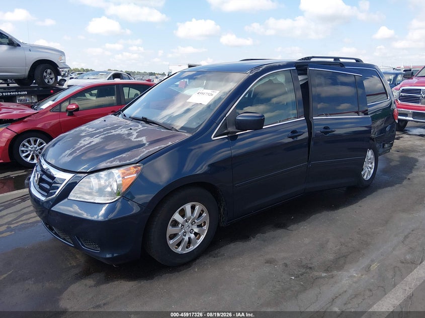 2010 Honda Odyssey, Left Side, IAAI, VIN 5FNRL3H45AB084598 — photo 2