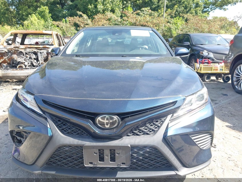 TOYOTA CAMRY - zdjęcie 12