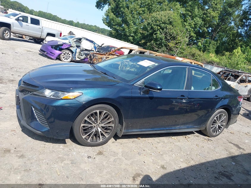 TOYOTA CAMRY - zdjęcie 14