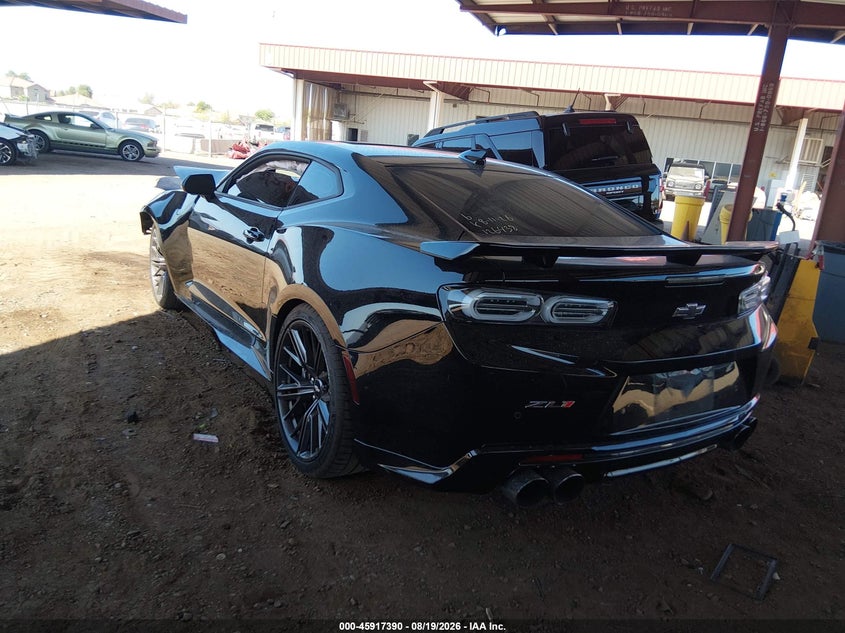 CHEVROLET CAMARO 2018 VIN 1G1FK1R66J0126438