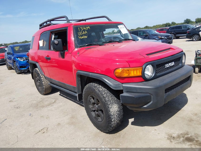 2012 TOYOTA FJ CRUISER