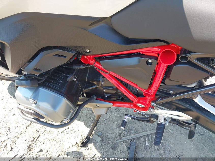 2018 BMW R 1200 MOTO 2
